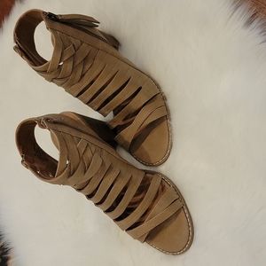 Women's Tan strapped boots